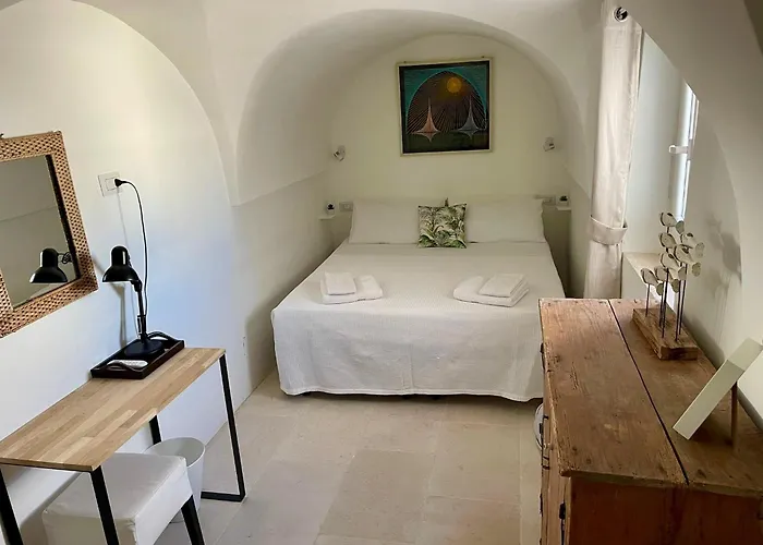 Charming 2 Bedroom In Town! Сasa de vacaciones