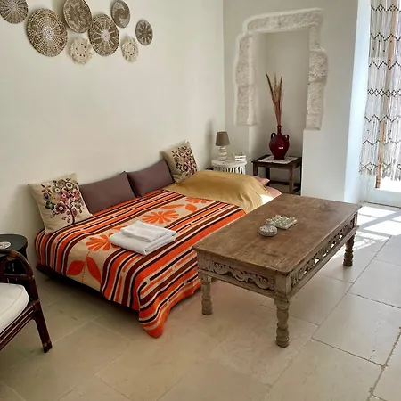 Charming 2 Bedroom In Town! 펜션 *
